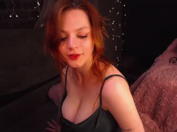 girl
        lorienn cam image #1615896