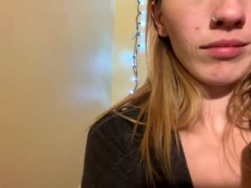 girl
        bunznroses cam image #610910
