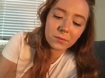 girl
        sacredscarlett cam image #10656