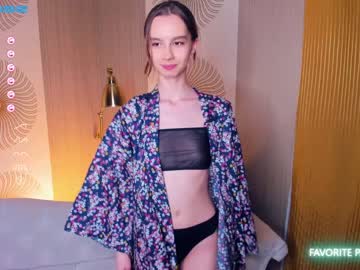 girl
        happiness_call cam image #1404814