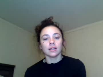 girl
        brerands cam image #1500143