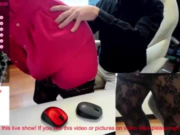 couple
        milf_viktoria cam image #792128