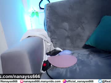 girl
        nanayss666 cam image #635952