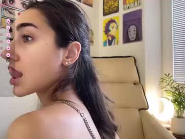 girl
        museleks cam image #2817233