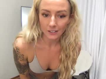 girl
        sweetestsavannah cam image #5242025