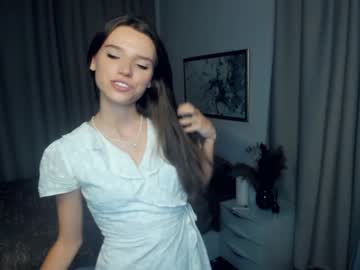 girl
        daisyfoulks cam image #4650640