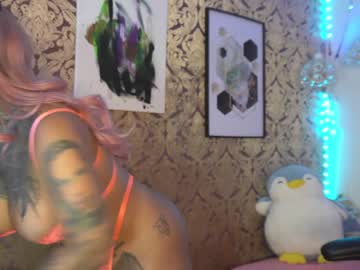 girl
        srta_roja cam image #4027468