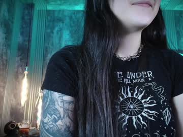 girl
        charlotte_germanotta_ cam image #5620132
