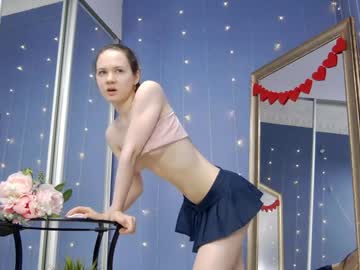 girl
        kriskras__ cam image #4496431