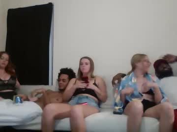 couple
        bdwking cam image #2340811