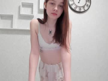girl
        wwjoii cam image #2926190