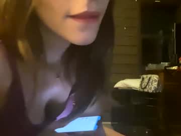 couple
        lindseygoesdown cam image #1502417