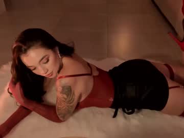 girl
        scarlett__baker11 cam image #6742116