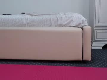 girl
        carmela_fox cam image #246098