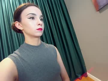 girl
        ehotlovea cam image #6821330