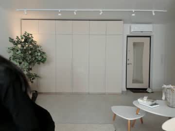 girl
        oki_dokie cam image #1867451
