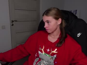 girl
        abby_laker cam image #5755008