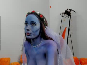 girl
        margarethowell cam image #2745999