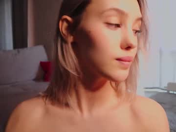 girl
        angella_kleee cam image #1257252