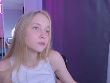 girl
        appr0ved cam image #2379356