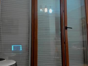 girl
        hotel77777 cam image #4658354