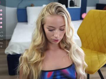 girl
        vika54784 cam image #2349292