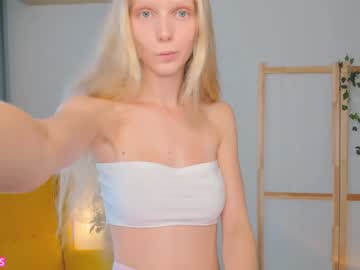 girl
        jenny_ames cam image #4820295