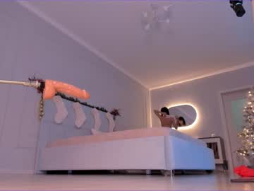 girl
        aerri_lee cam image #432426