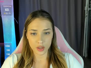 girl
        lori_blush cam image #5037784