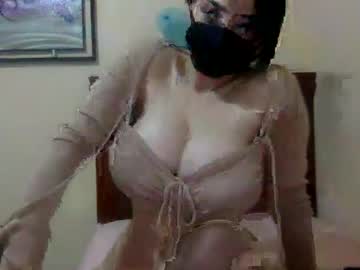 girl
        _natycutei19 cam image #6109956