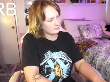 girl
        laylas_universe cam image #4457563