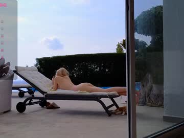 girl
        stacy_fanning cam image #2837918