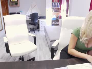 couple
        cute00kiara cam image #5331401