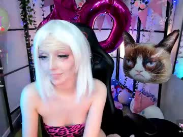 girl
        milkycute cam image #6513380