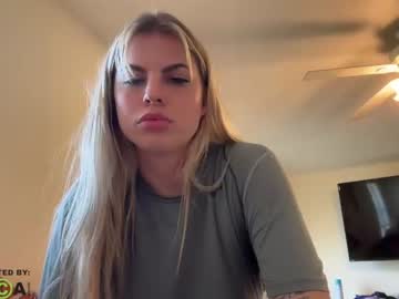 girl
        cxbraj cam image #3701259