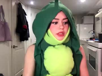 girl
        littlesugarpea cam image #1110578