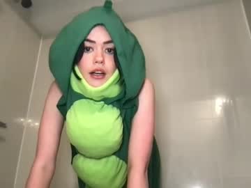 girl
        littlesugarpea cam image #2125027