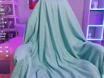 girl
        olivia_shy_ cam image #5471739