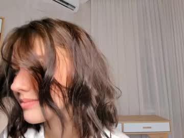 girl
        maudcouncil cam image #6432184