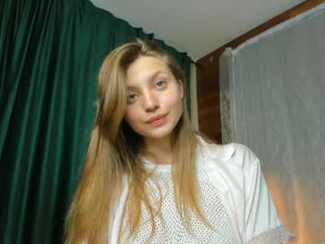 girl
        tahliabev cam image #1855384