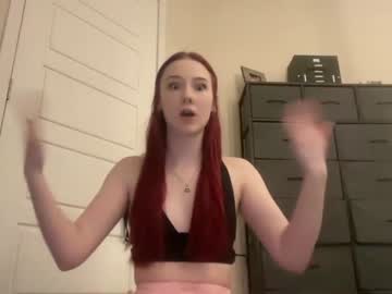 girl
        petite_scarlettt cam image #3718277