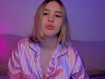 girl
        angella_kleee cam image #5206709