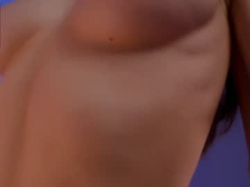 girl
        myliss cam image #6035509