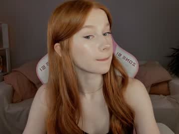 girl
        leahsthetics cam image #5408704