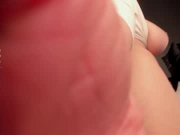 girl
        evaveenus cam image #6529687