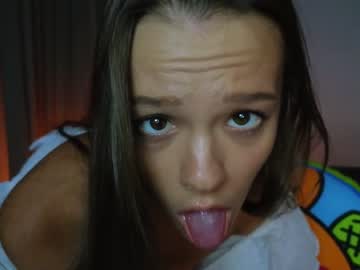 girl
        _demi_dee_ cam image #3873393