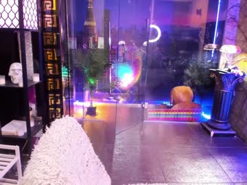 girl
        alma_pearl cam image #2945927