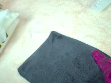 girl
        mashayang cam image #4968131