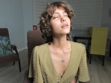 girl
        lenaelisabeth cam image #2681359
