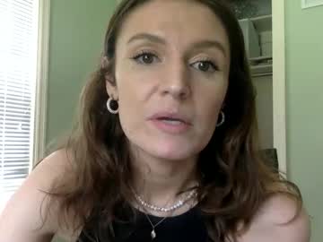 girl
        lusciouslucia222 cam image #4268830